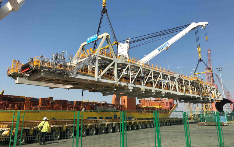Stacker reclaimer boom loading for mining project